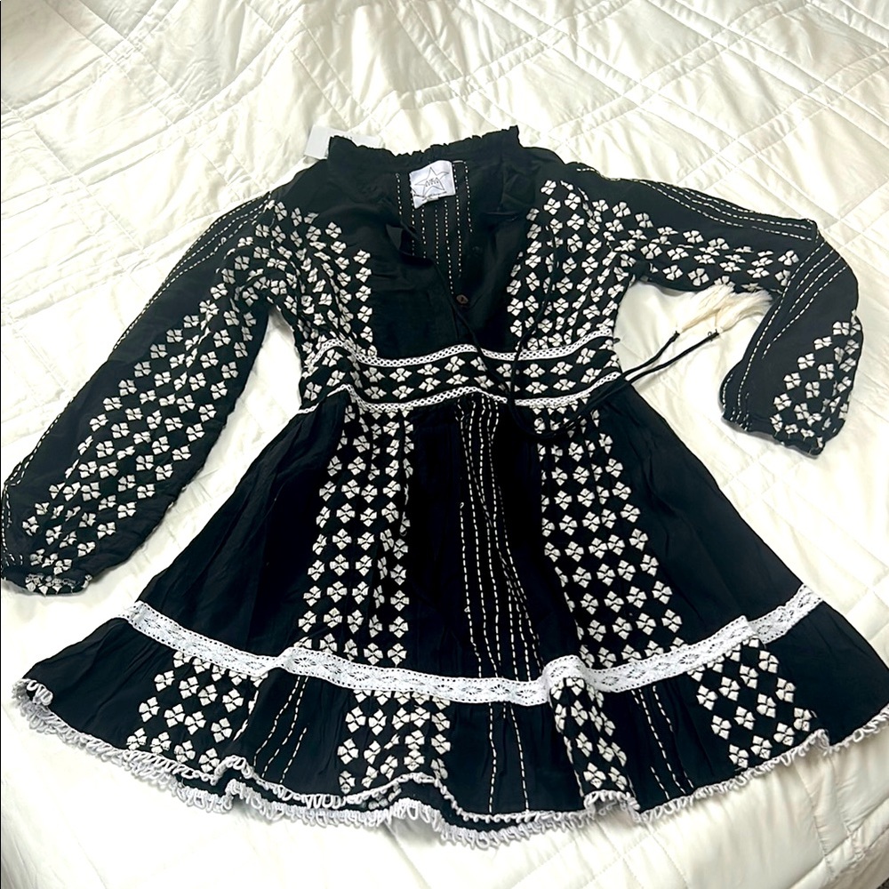 NWT AREA STARS Black & White Embroidered Dress